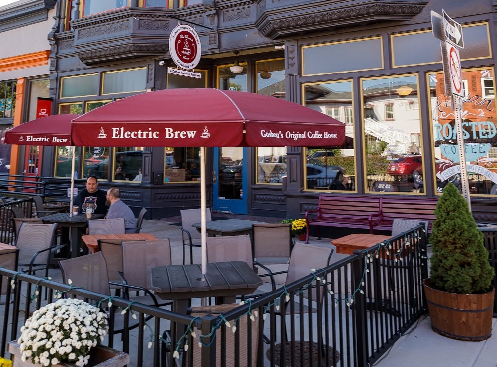 Electric Brew - outdoor dining