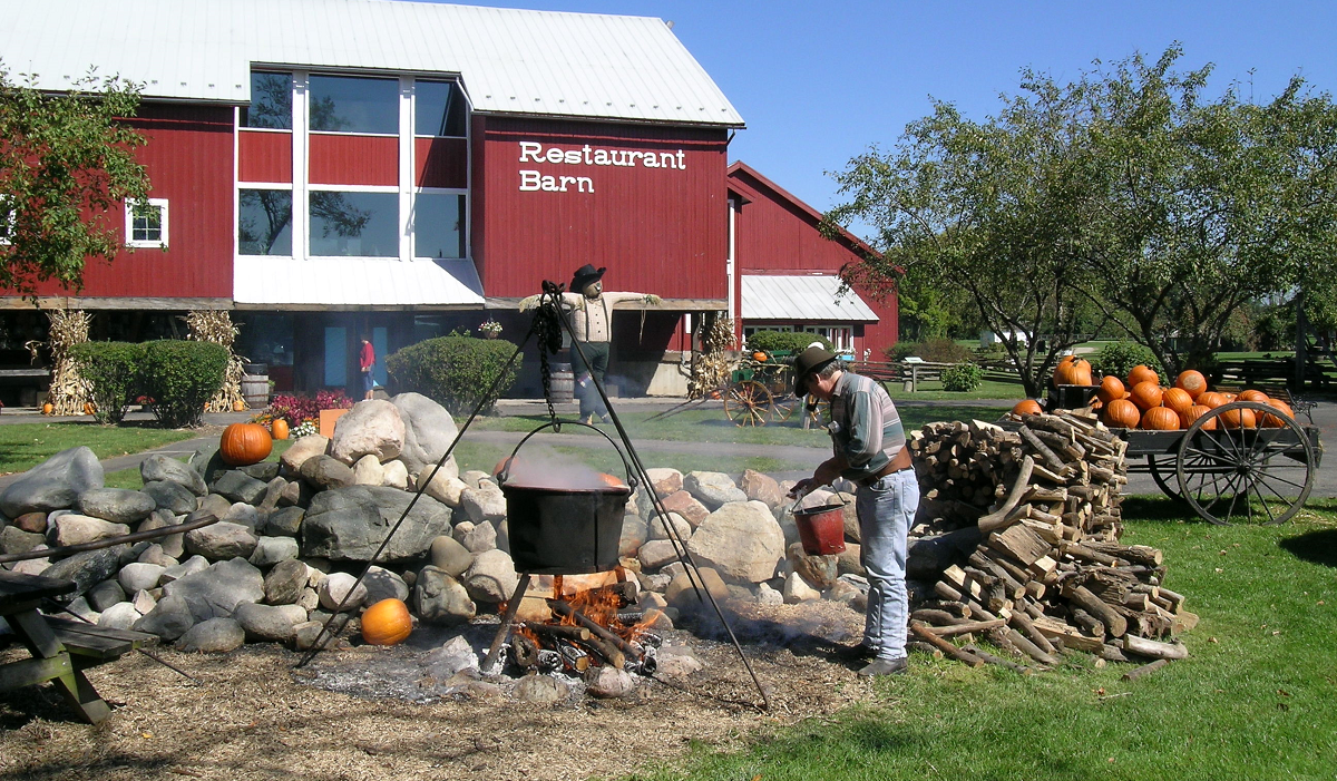 FALL HARVEST DAYS AT AMISH ACRES NITDC