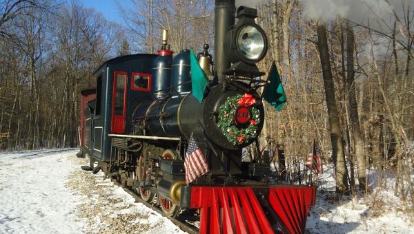 Santa’s Candy Cane Express @ Hesston Steam Museum