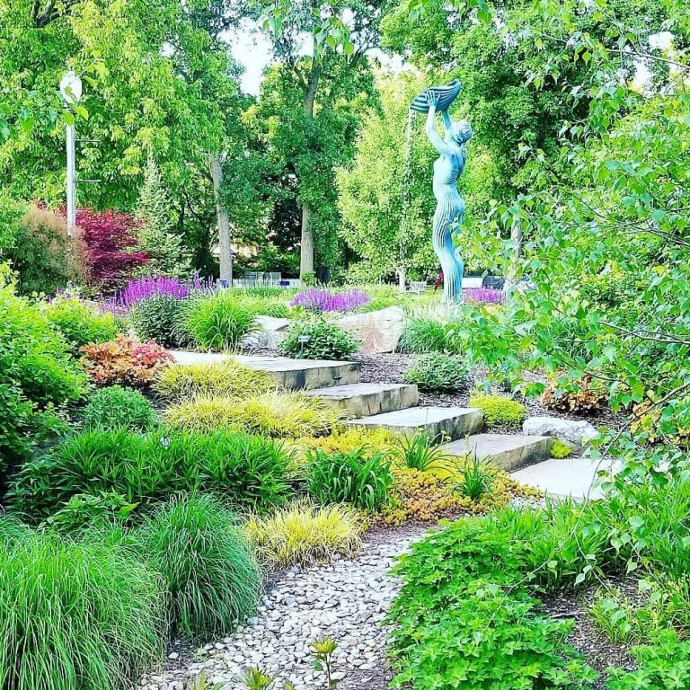 7 Amazing Gardens in Indiana’s Cool North NITDC