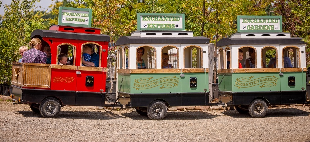 Linton's Enchanted Garden, train