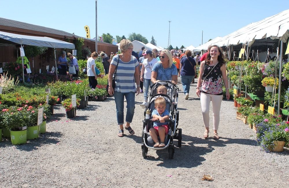 Six Splendid Places to Celebrate Spring in Indiana’s Cool North