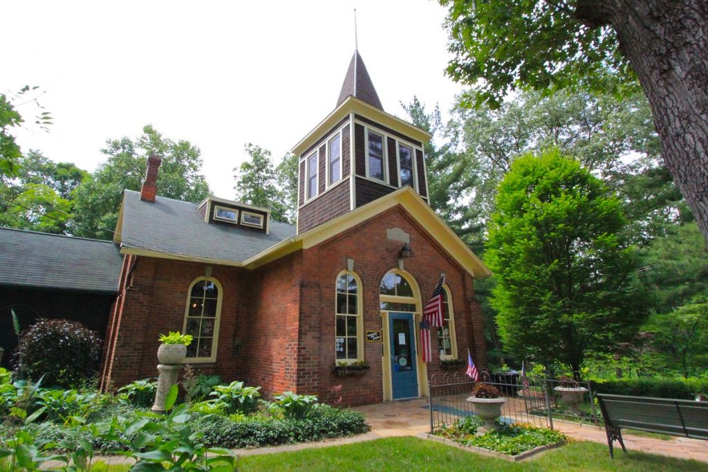 Schoolhouse Shop