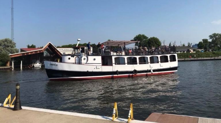 Top 15 Things To Eat | Take A Boat Cruise At Harbor Country Adventures