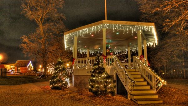 Top 10 Holiday Events in Indiana's Cool North