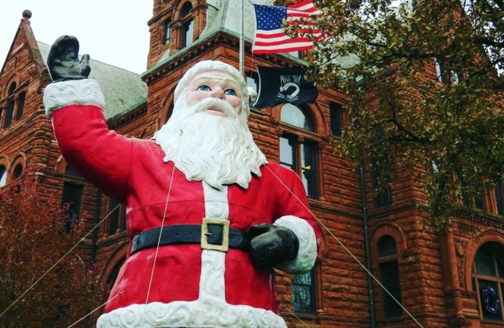 Downtown LaPorte Decked for Christmas