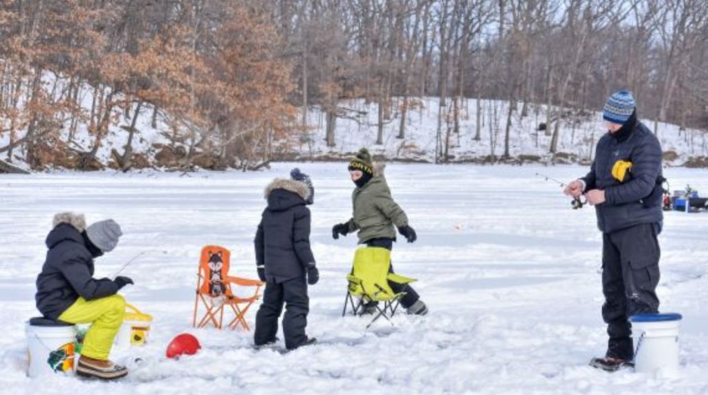 Ice Fishing Derby 1