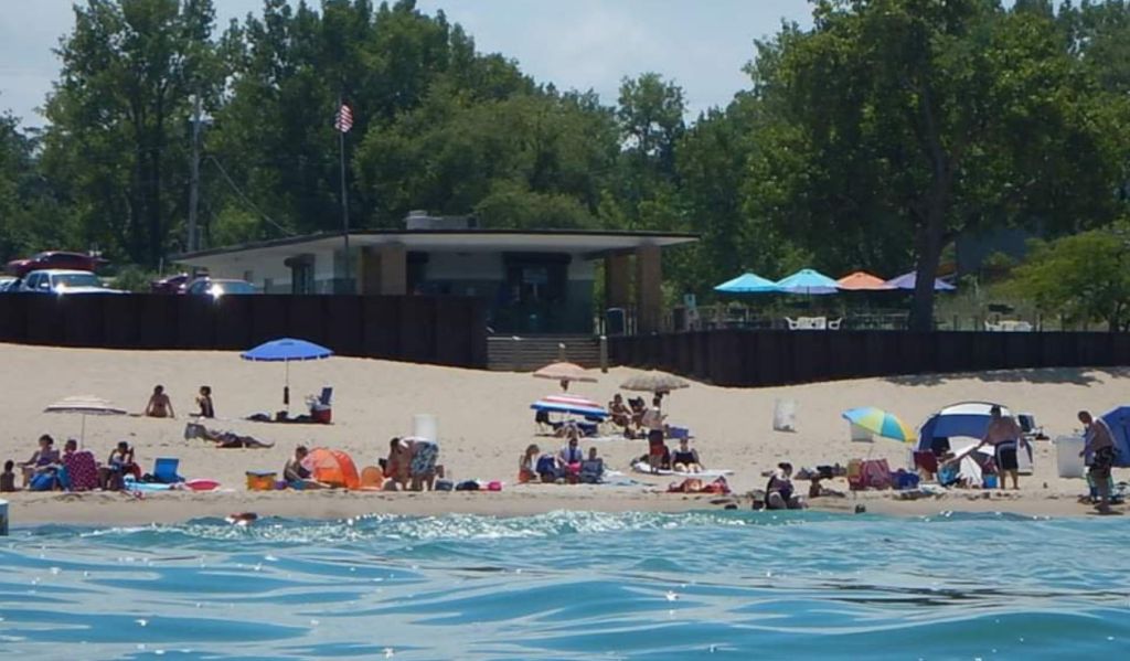 Wells Street Beach