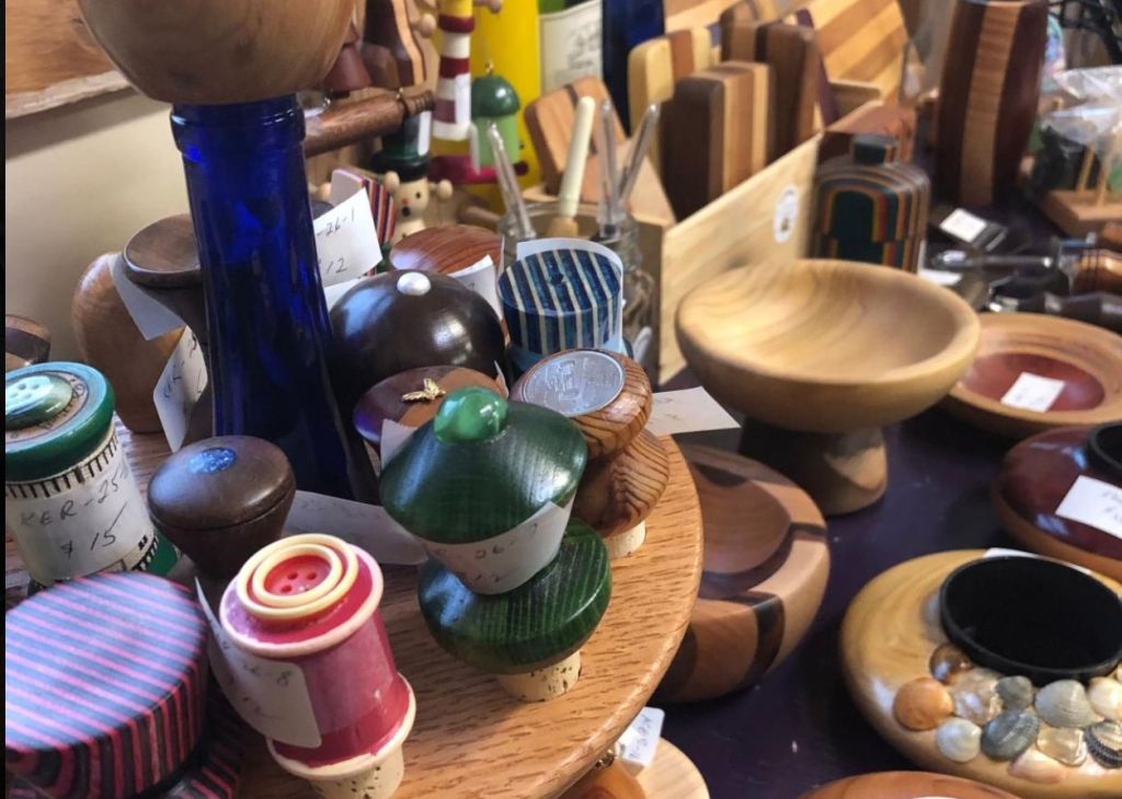 Holiday Gift Gallery at the Art Barn